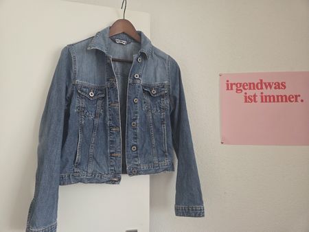 Jeansjacke Mavi blau klassischer Schnitt guter Zustand