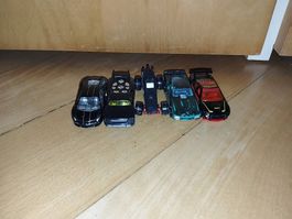 Voitures Hot Wheels noires