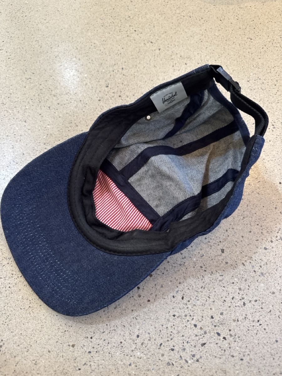Herschel Copricapi, berretti & cappellini: Neu: 5 Panel Cap Herschel denim – Usato da Adliswil venduto da SaVict 1