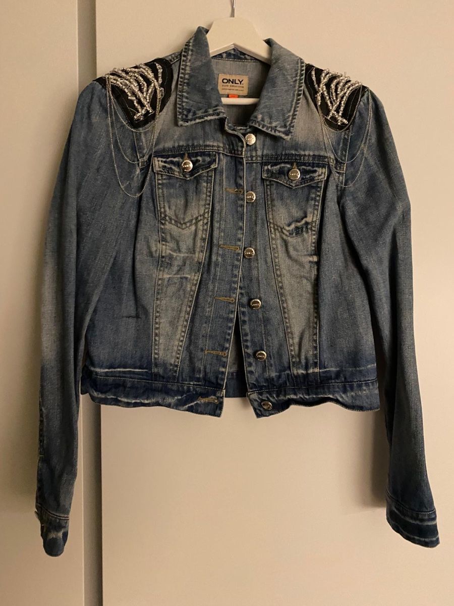 Only Jacken: Jeansjacke Gr. 38 Perlen Nieten – Gebraucht aus Triesen von ValDeMer85