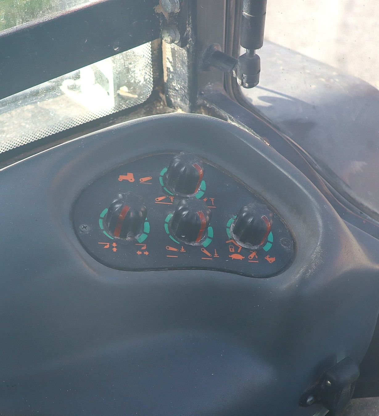 New Holland Trattori: Traktor New Holland TN75 D – Usato da Buochs venduto da pimp008 2