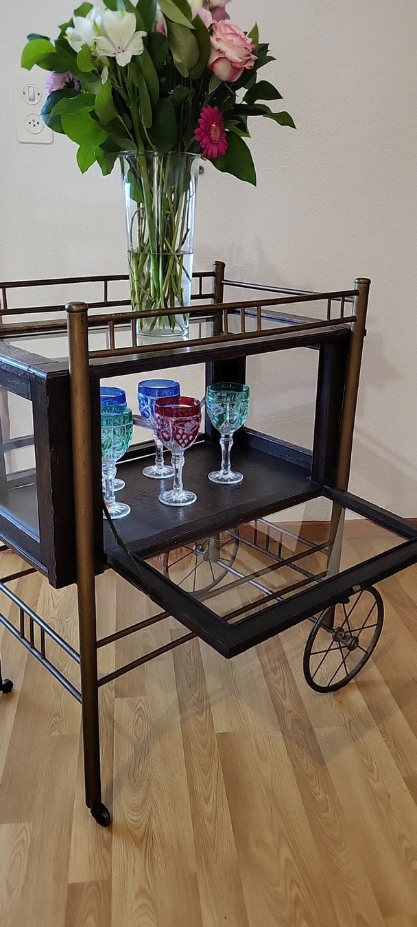 Tutte le decorazioni: Retro Barwagen/Servierwagen mit Glas – Usato da Zullwil venduto da Gizzi4 2