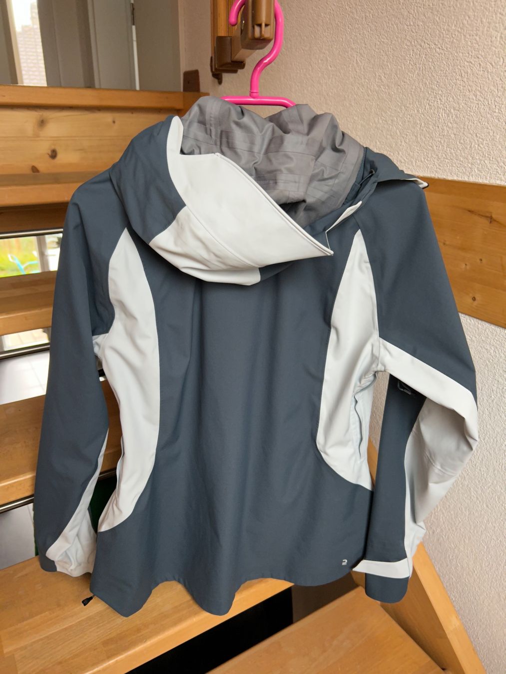 Decathlon Giacche: Regenjacke – Usato da krauchthal venduto da agn_6nfh 1