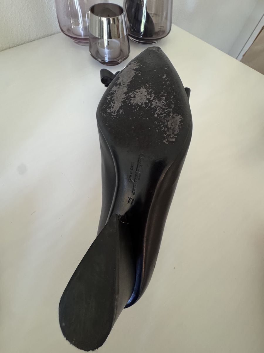 : Salvatore Ferragamo Pumps schwarz 7.5 – Usato da Oberglatt ZH venduto da jul_nhy7 4