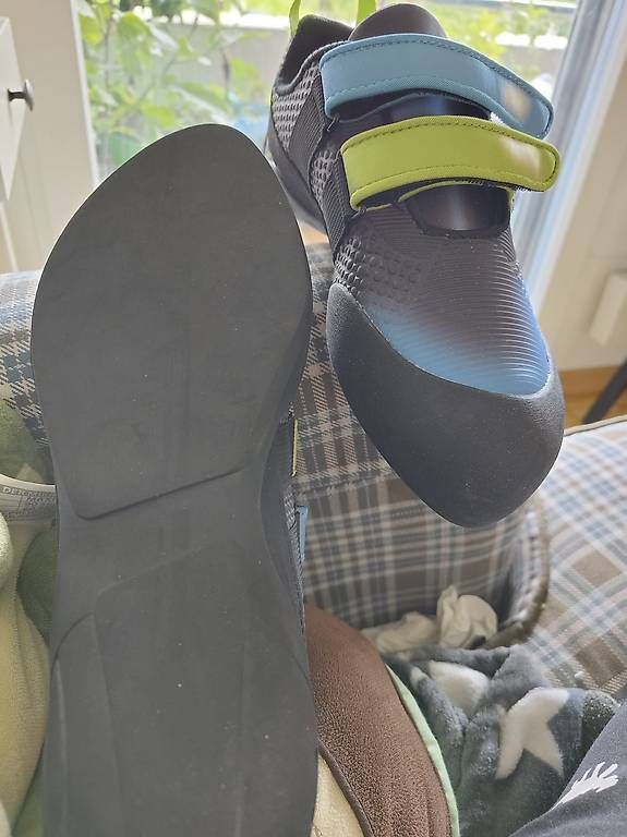 Chaussures femmes: Neuwertige Boulderschuhe – D'occasion à Muri b. Bern par Passenger762