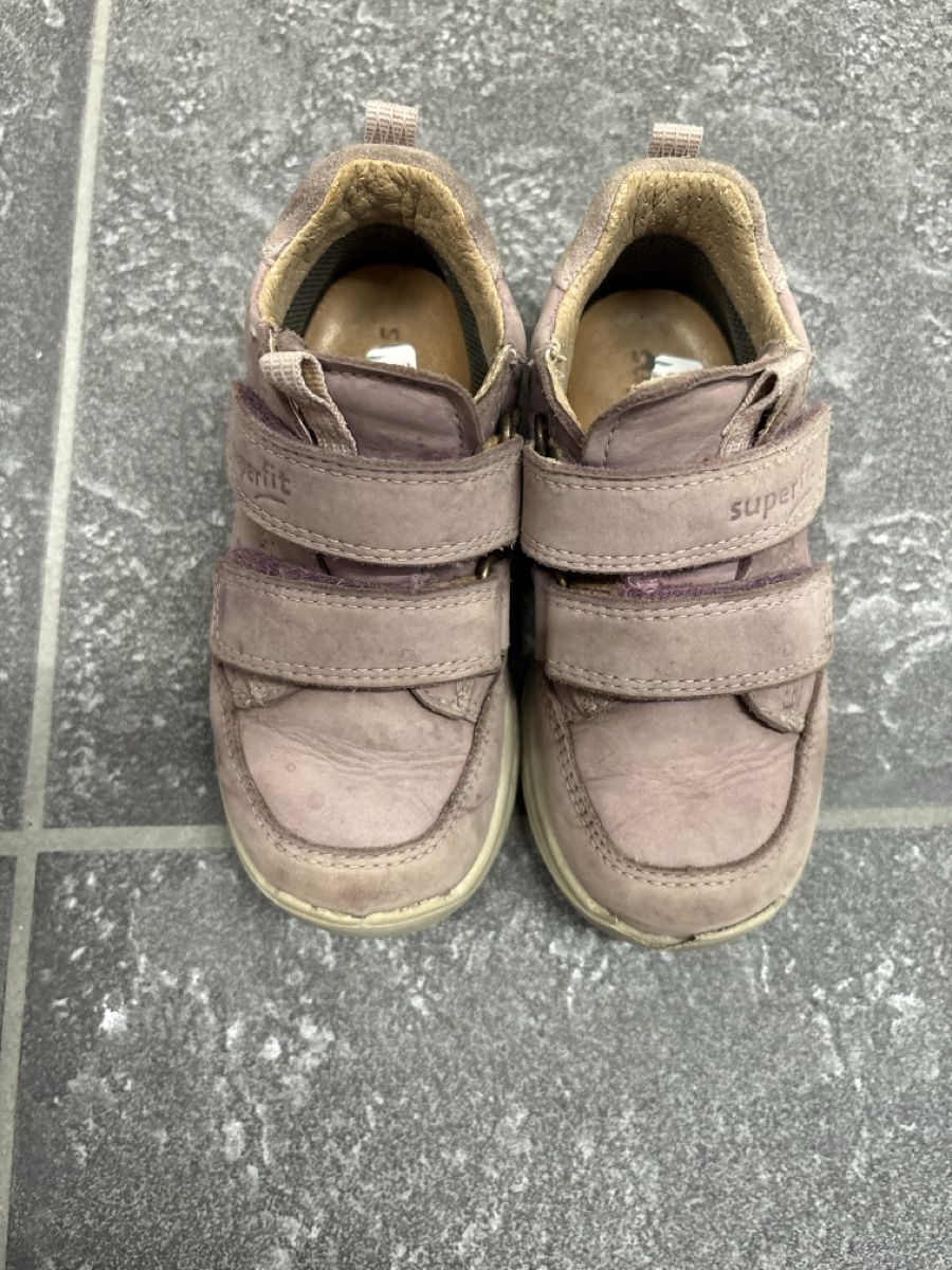 Superfit Schuhe für Mädchen: Superfit Turnschuhe Gr. 24  – Gebraucht aus Wohlen AG von Tschiggi06 2