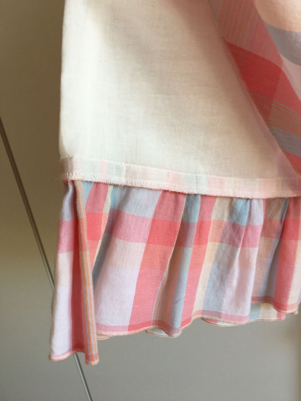 Kleider: Wunderschönes ärmelloses Sommerkleid aus Baumwolle – Gebraucht aus Bern von Smile-2707 6