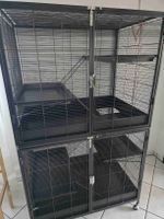 TIAKI Kleintierkafig Etagere mit Rollen neuwertig!
