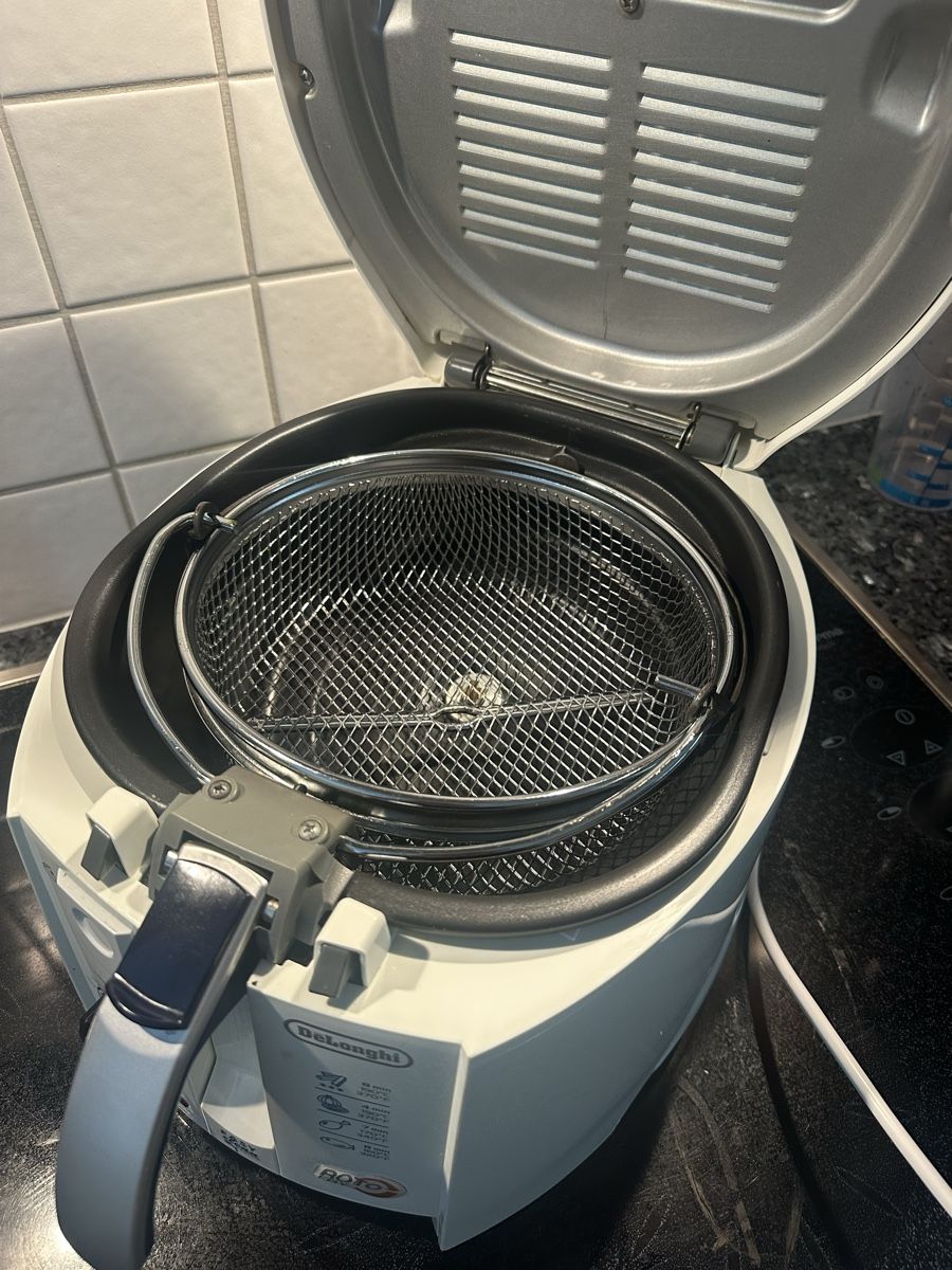 De'Longhi Elettrodomestici da cucina: DeLonghi RotoFry – Usato da St. Gallen venduto da Goldacherin 1