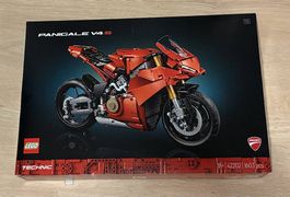 LEGO Technic Ducati Panigale V4 S Motorrad