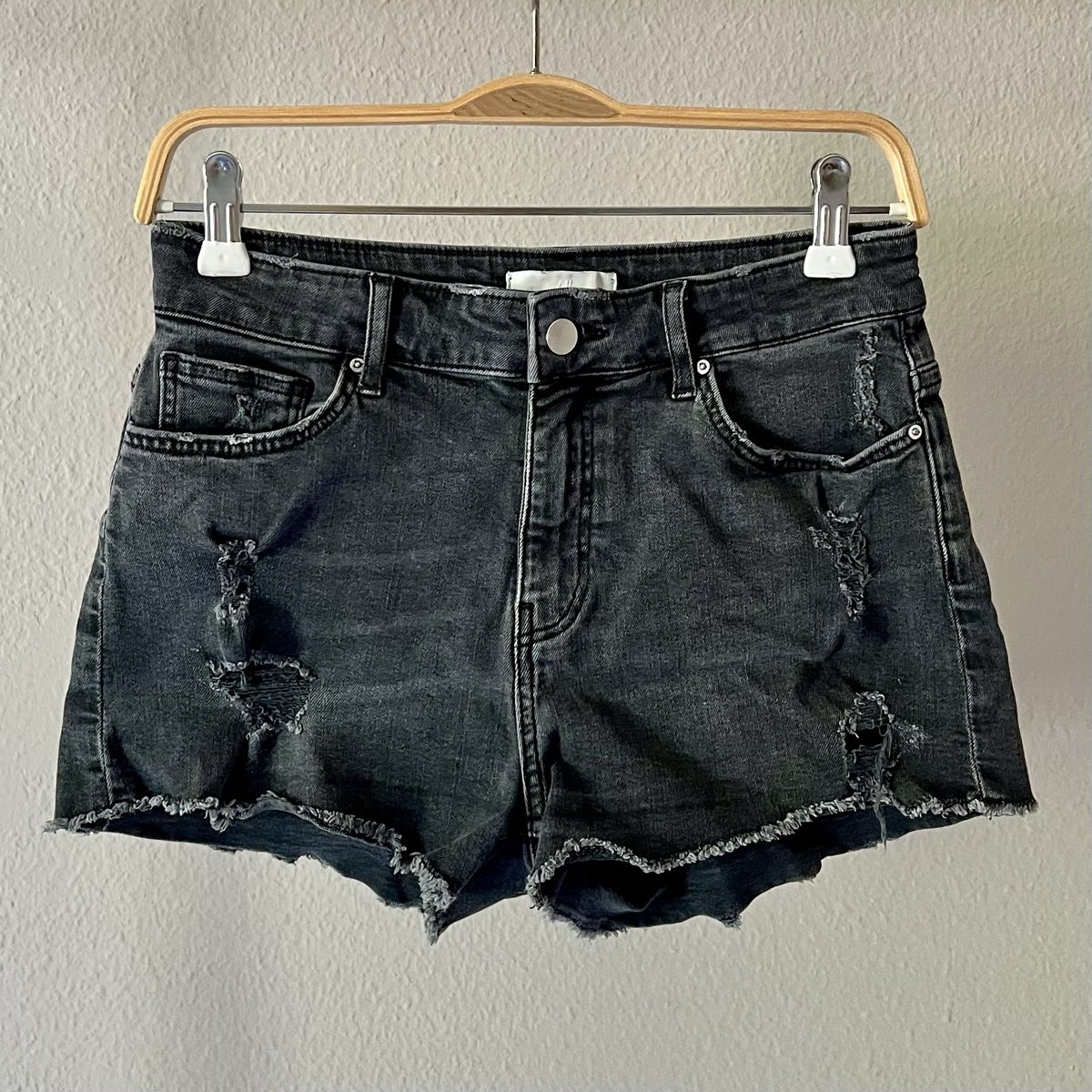 H&M Jeans: Denim Shorts – Neu (gemäss Beschreibung) aus Lütisburg von mahee