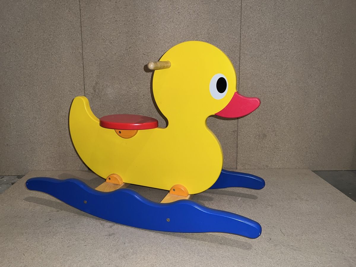 Spielzeuge: Schaukelpferd – Ente – Gebraucht aus Mörschwil von zitronenblau 1