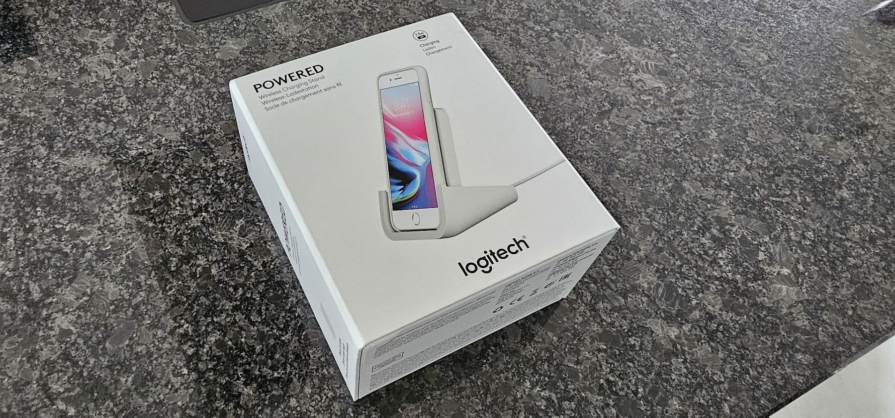 Logitech Chargements: Logitech 7.5W Wireless Ladestation (iPhone 8 oder höher) – Neuf avec emballage d'origine à Igis par Mfsi