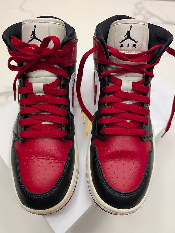 Jordan Herrenschuhe: Nike Air Jordan 1 Mid - Nr 41 – Gebraucht aus Lugano von mic_gw5b 1