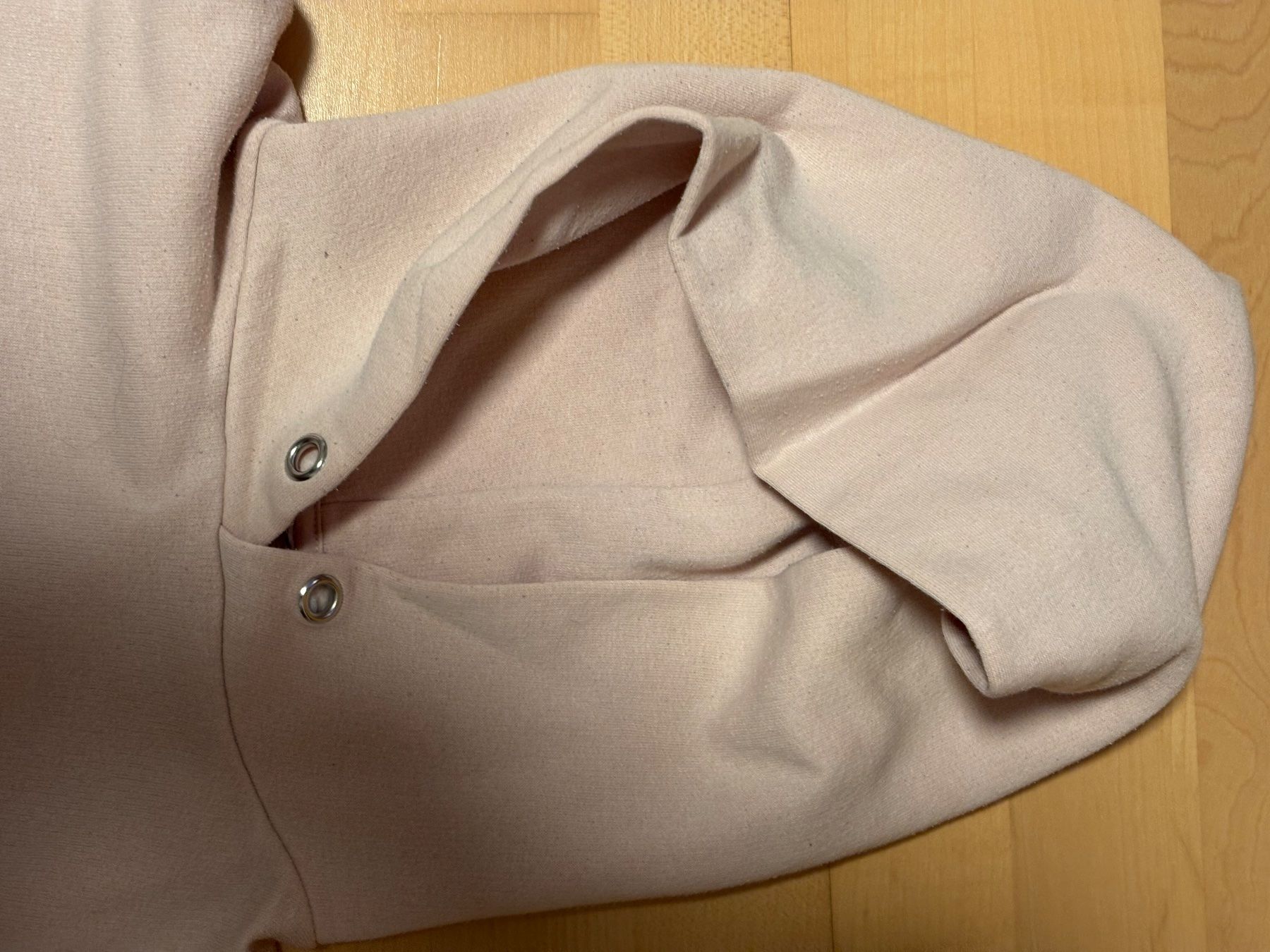 Pullover & Sweatshirts: Kapuzenpulli rosa L – Gebraucht aus Kesswil von Branca-01 2