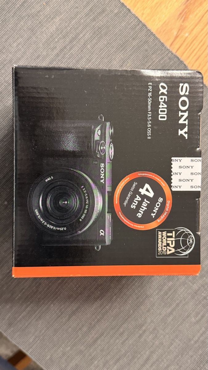 Sony Fotocamera: Sony Alpha 6400 – Nuovo e nell'imballaggio originale da Klingnau venduto da APet2205