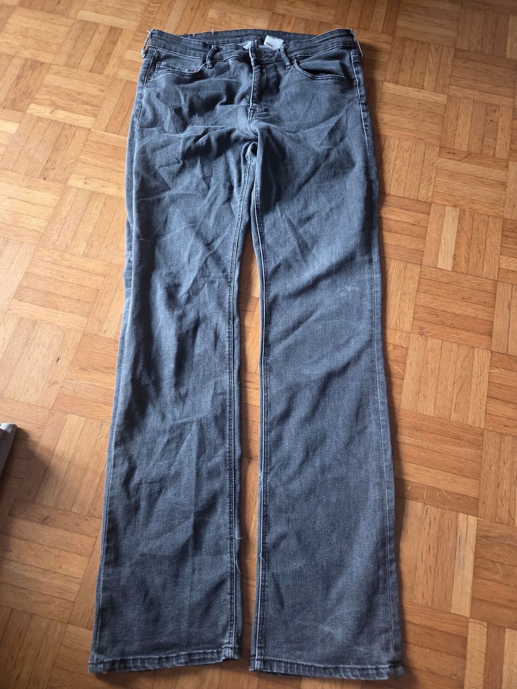Pantaloni: 3 Hosen 32/32 – Usato da Basel venduto da grandfamily 1