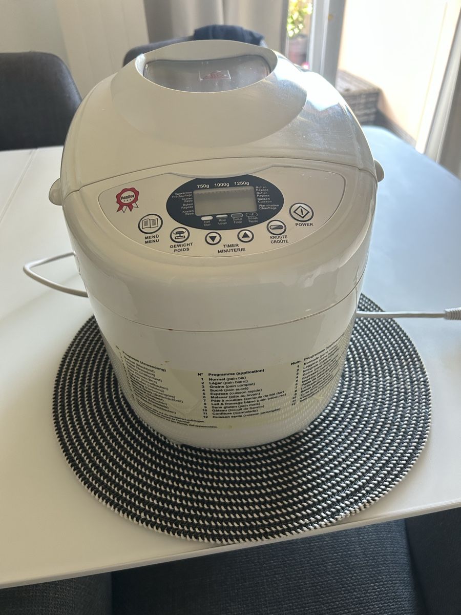 Küchengeräte: Brotbackautomat – Gebraucht aus Rorschacherberg von nat_t7zy