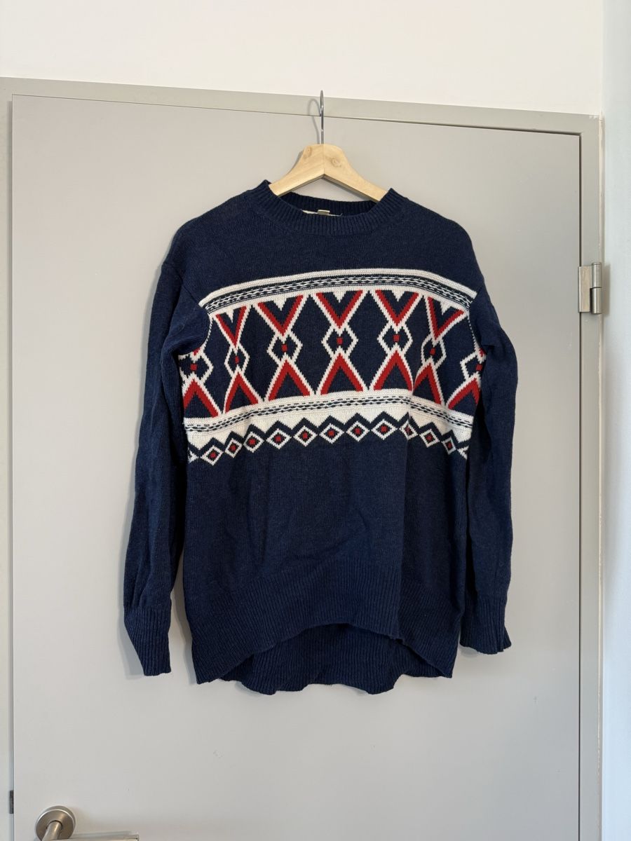 Maglioni & Felpe: Pull vintage bleu rouge  – Usato da Le Grand-Saconnex venduto da ama_pc9p 1