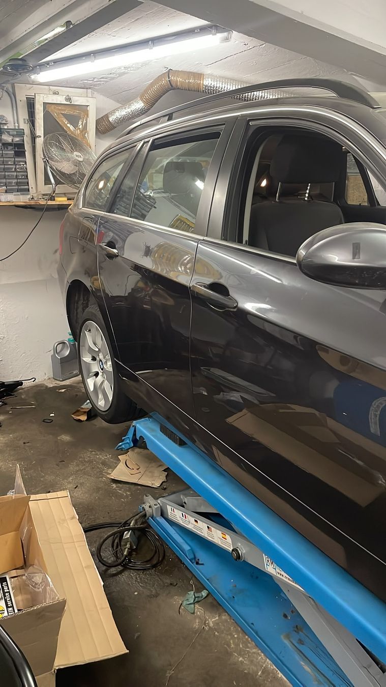 BMW Autos: BMW 325xi e91 – Défectueux à Frenkendorf par pan_ktv8 1