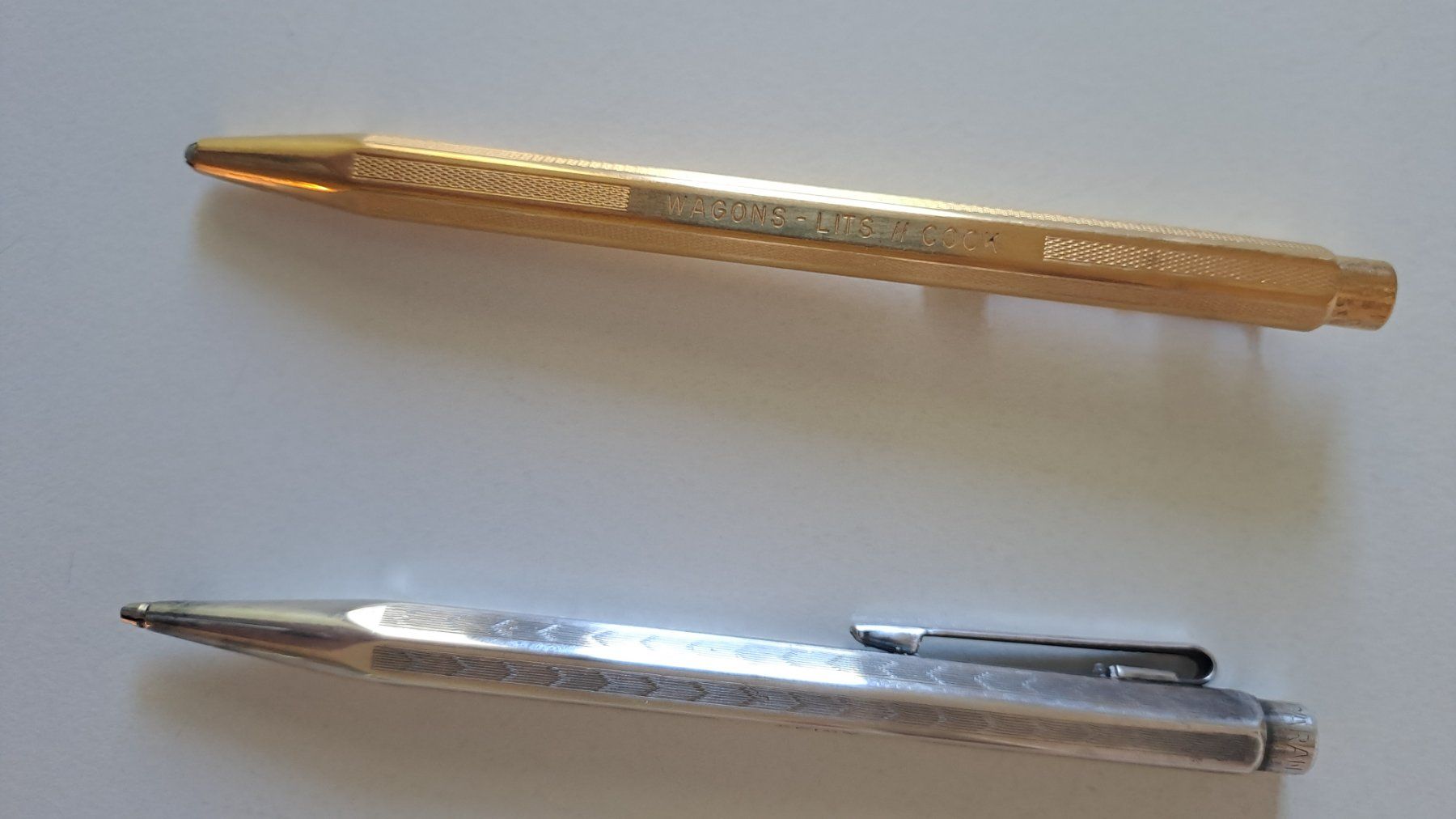 Matite, matite colorate & gessi: 2 antike Gold- und Silberbleistifte – Usato da Basel venduto da RitaFO102