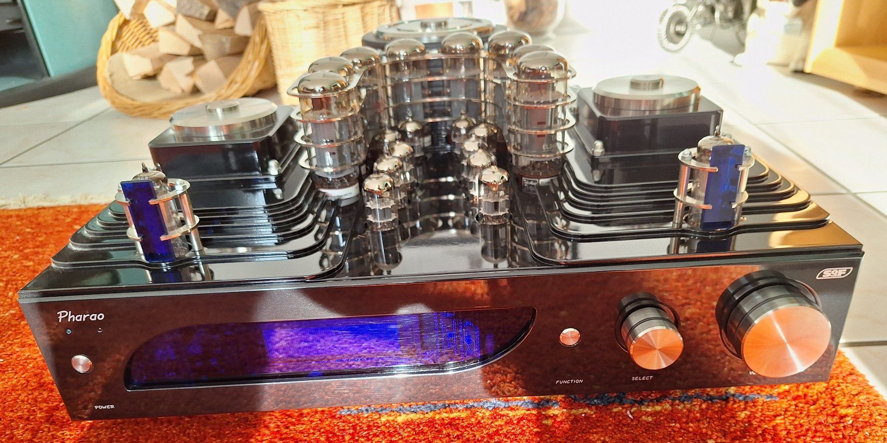 Amplificatori: SQF Pharao Stereo Vollverstärker – Usato da Kienberg venduto da coc_gwg7 2