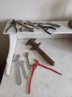 Lot von 12 Werkzeuge teilweise antik Engländer Franzose usw