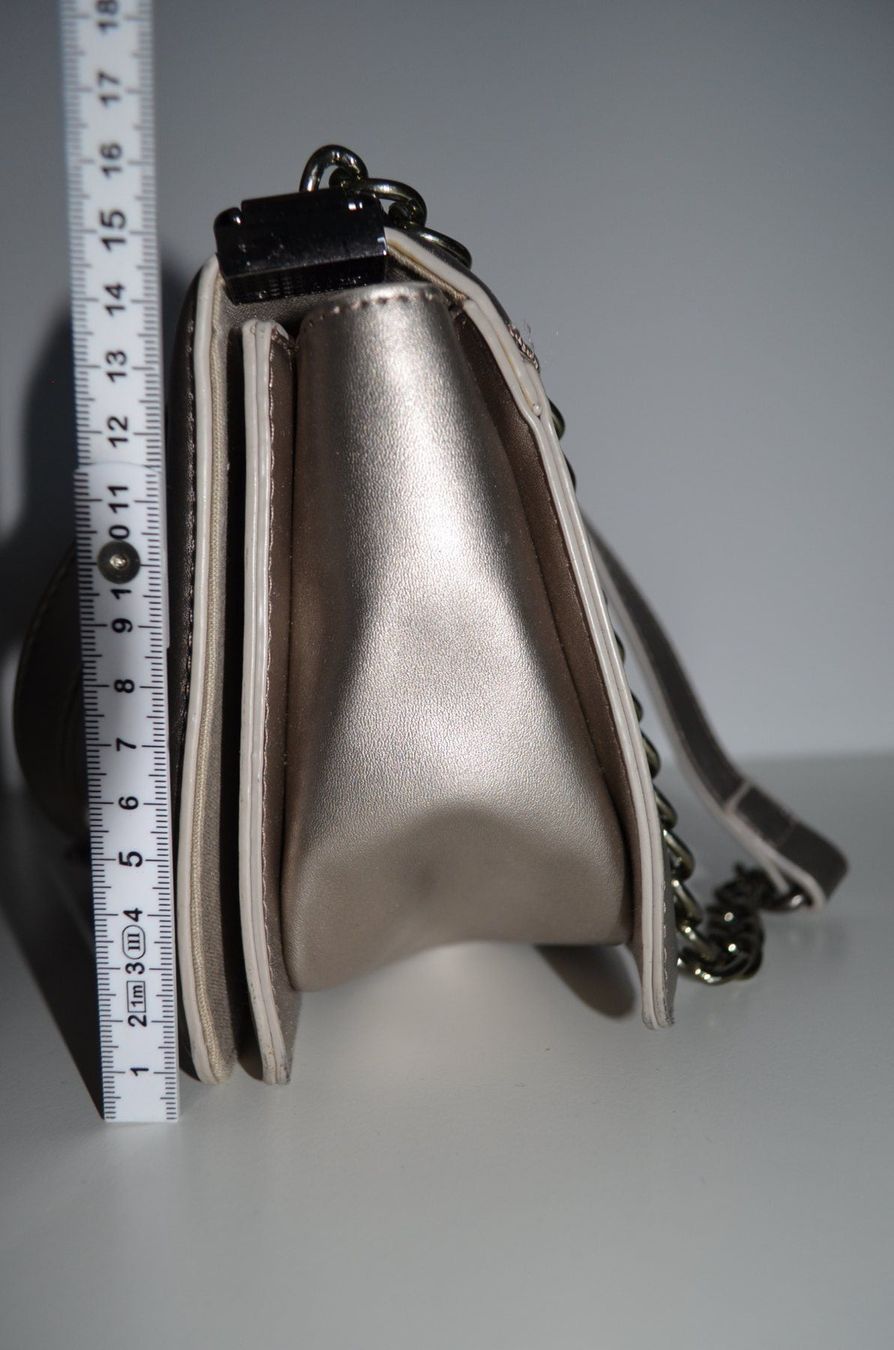 Taschen für Damen: Tasche Silber – Gebraucht aus Locarno von DarjaRonco 4