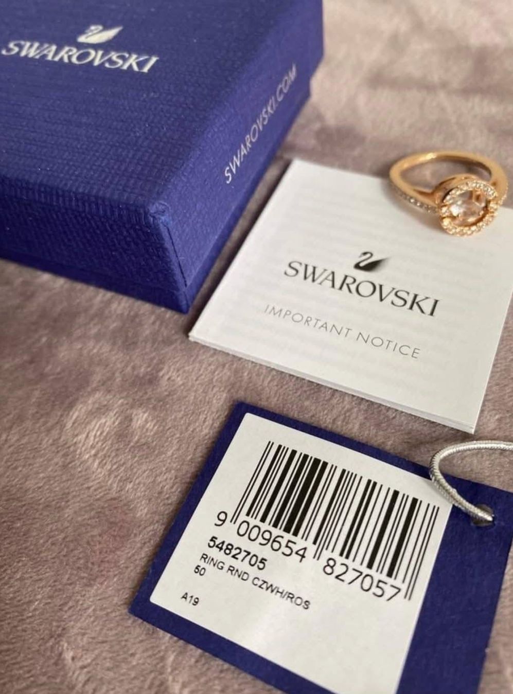 Swarovski Anelli: SWAROVSKI RING 50 – Nuovo (secondo la descrizione) da Kastanienbaum venduto da swi_8n56 7