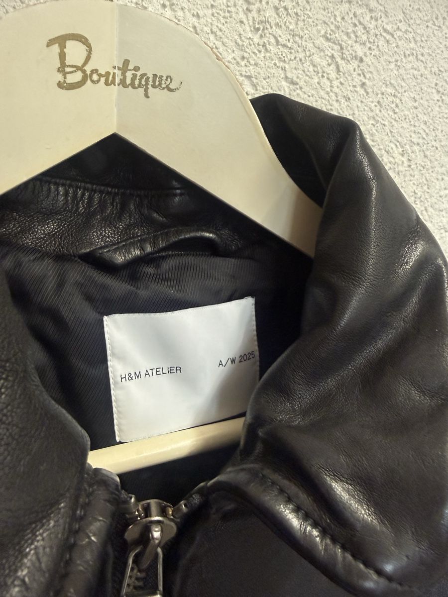 H&M Giacche: H&M Atelier A/W 2025 Lederjacke – Nuovo (secondo la descrizione) da Biel/Bienne venduto da lichterhoh 1