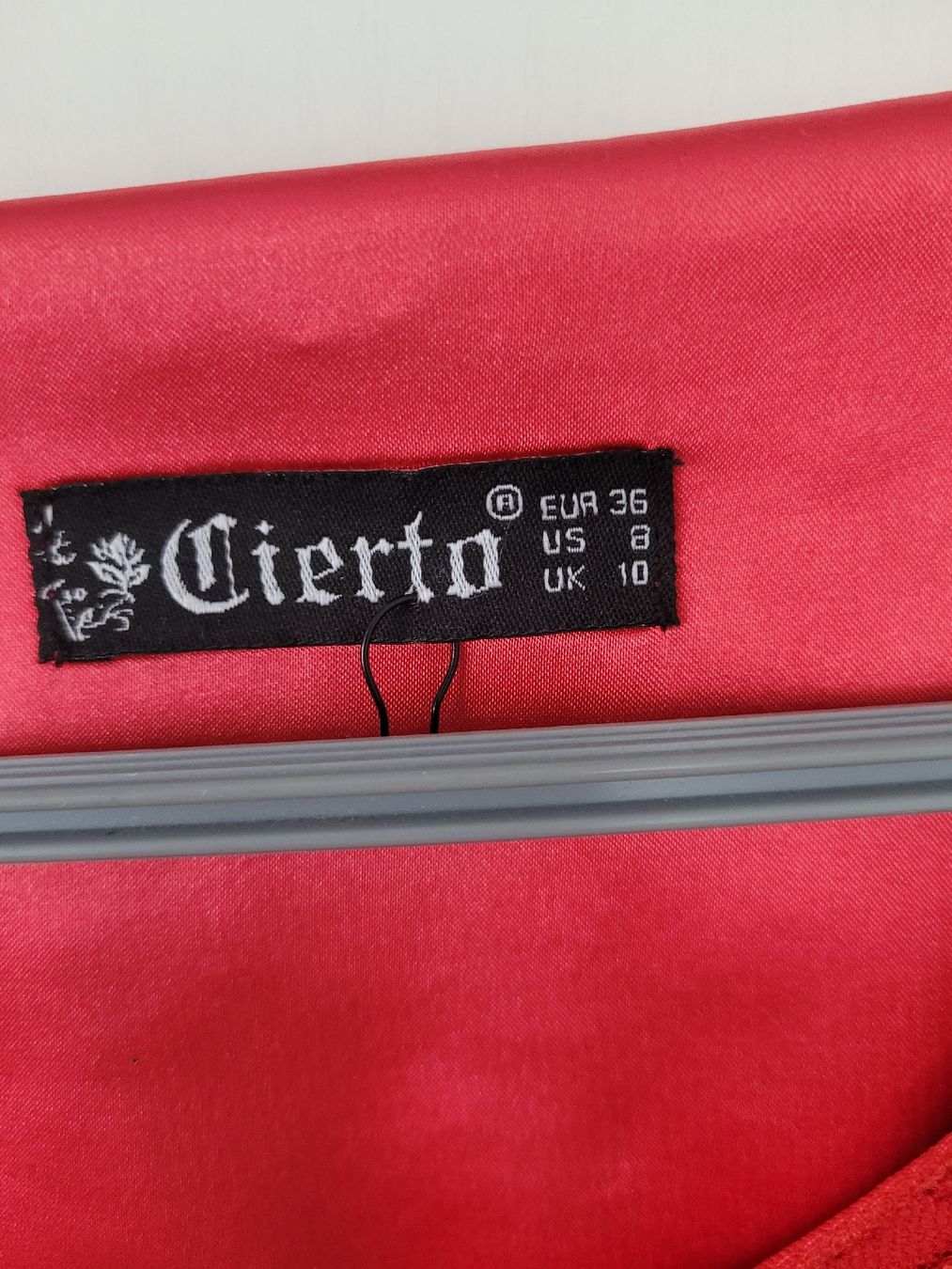Vestiti & Gonne: Elegantes rotes Kleid Gr. 36 mit Perlen & Spitze – Nuovo (secondo la descrizione) da Bassersdorf venduto da Hyri.i 1