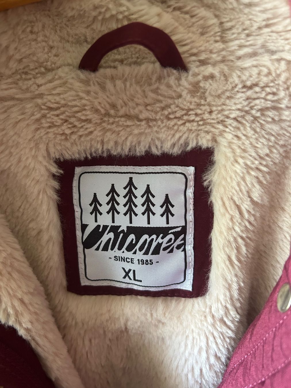 Giacche: Kuschelige Winterjacke bordeaux – Usato da Schwarzhäusern venduto da schmettu 1