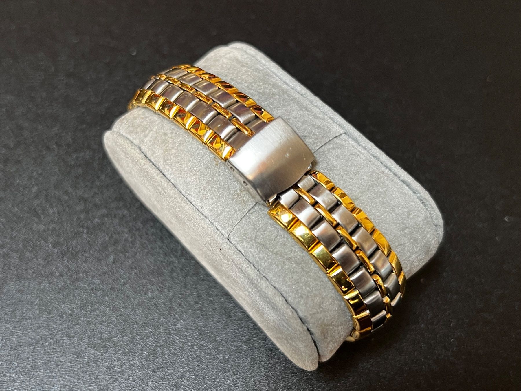Montres: Cauny Damenuhr Quarz – D'occasion à Unterentfelden par JG2026 2