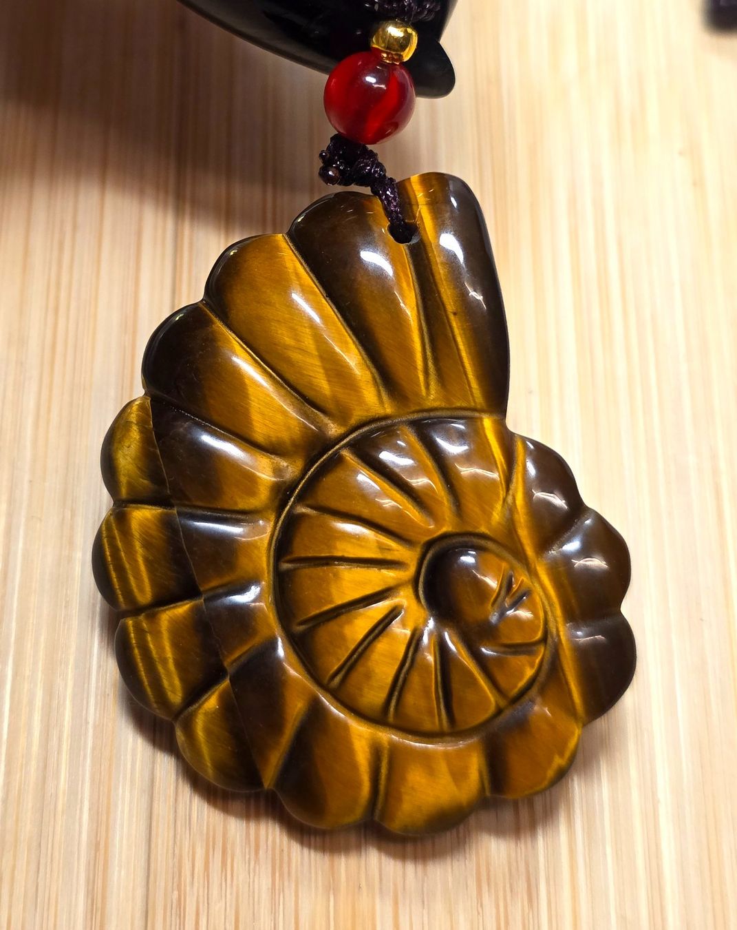 Minerali & Pietre curative: Tigerauge Schnecken Kette – Nuovo e nell'imballaggio originale da Matzingen venduto da Shay_Crystalz