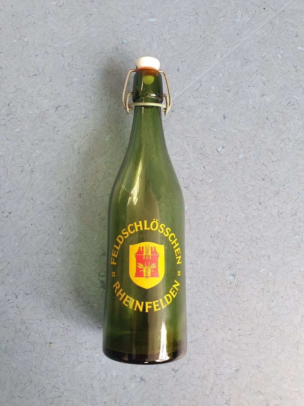 Bottiglie: Feldschlösschen Bierflasche von 1958 – Usato da Häutligen venduto da Rubin9368