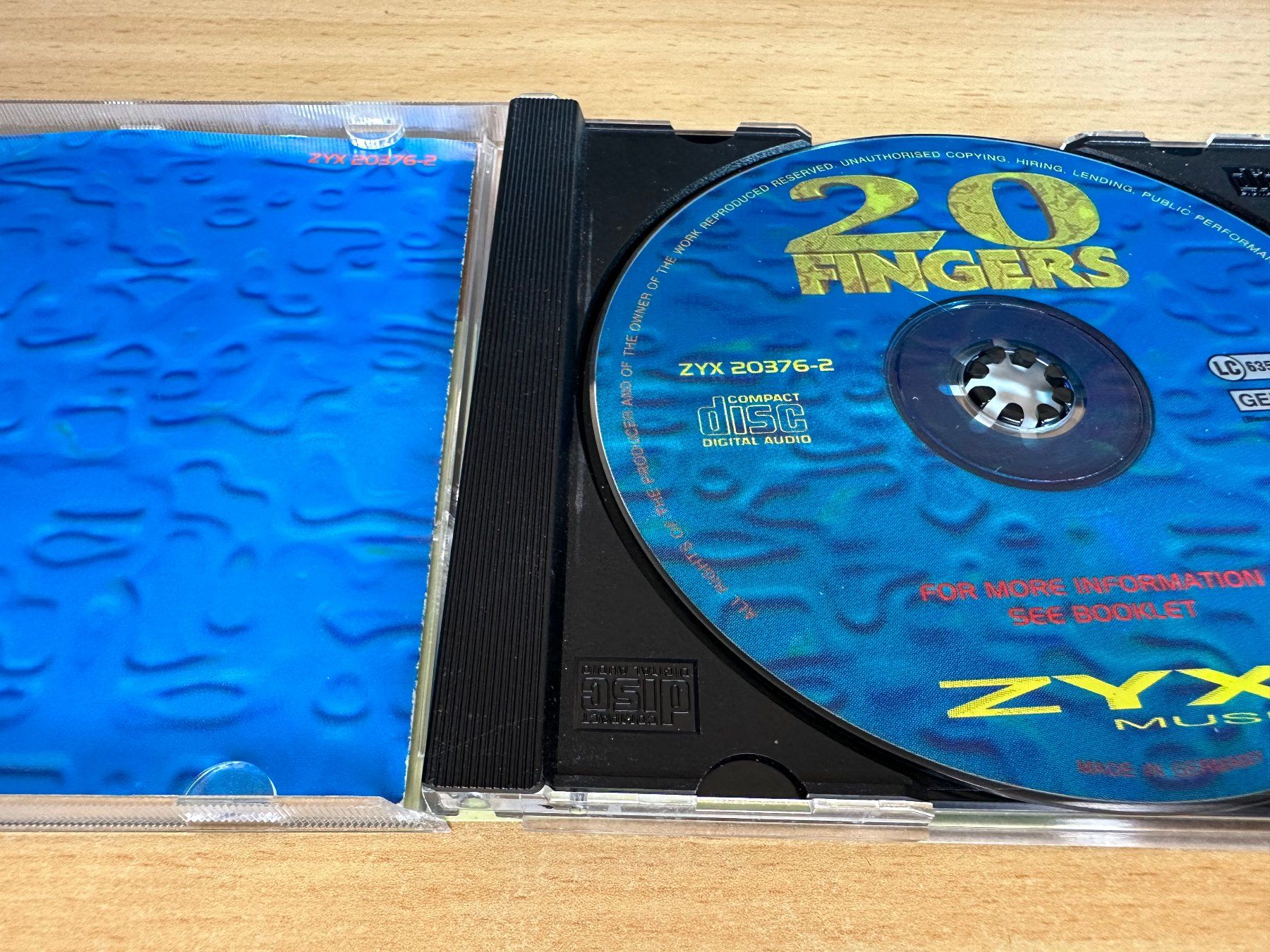 CD: 20 Fingers – 20 Fingers – Usato da Rikon im Tösstal venduto da Alpenmutz 2