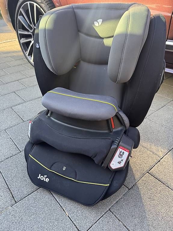 Seggiolini per auto: Joie Kinderautositz – Usato da Tennwil venduto da Padi83