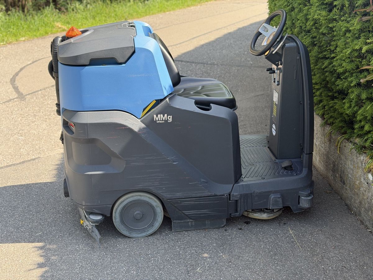 Tutte le macchine: Scheuersaugmaschine MMg Base – Usato da Zullwil venduto da Autocentersalii 9