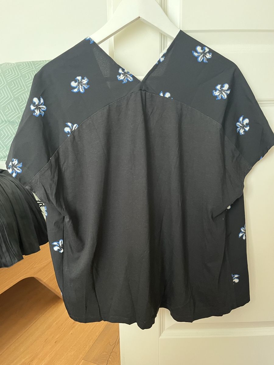 Camicette: Bluse BIMBA Y LOLA Blumenmuster Schwarz Grösse S – Usato da Riehen venduto da SalomeTramer 2