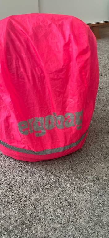 Ergobag Zaini: Ergobag Schulthek mit Zubehör – Usato da Amriswil venduto da takeoff99 2