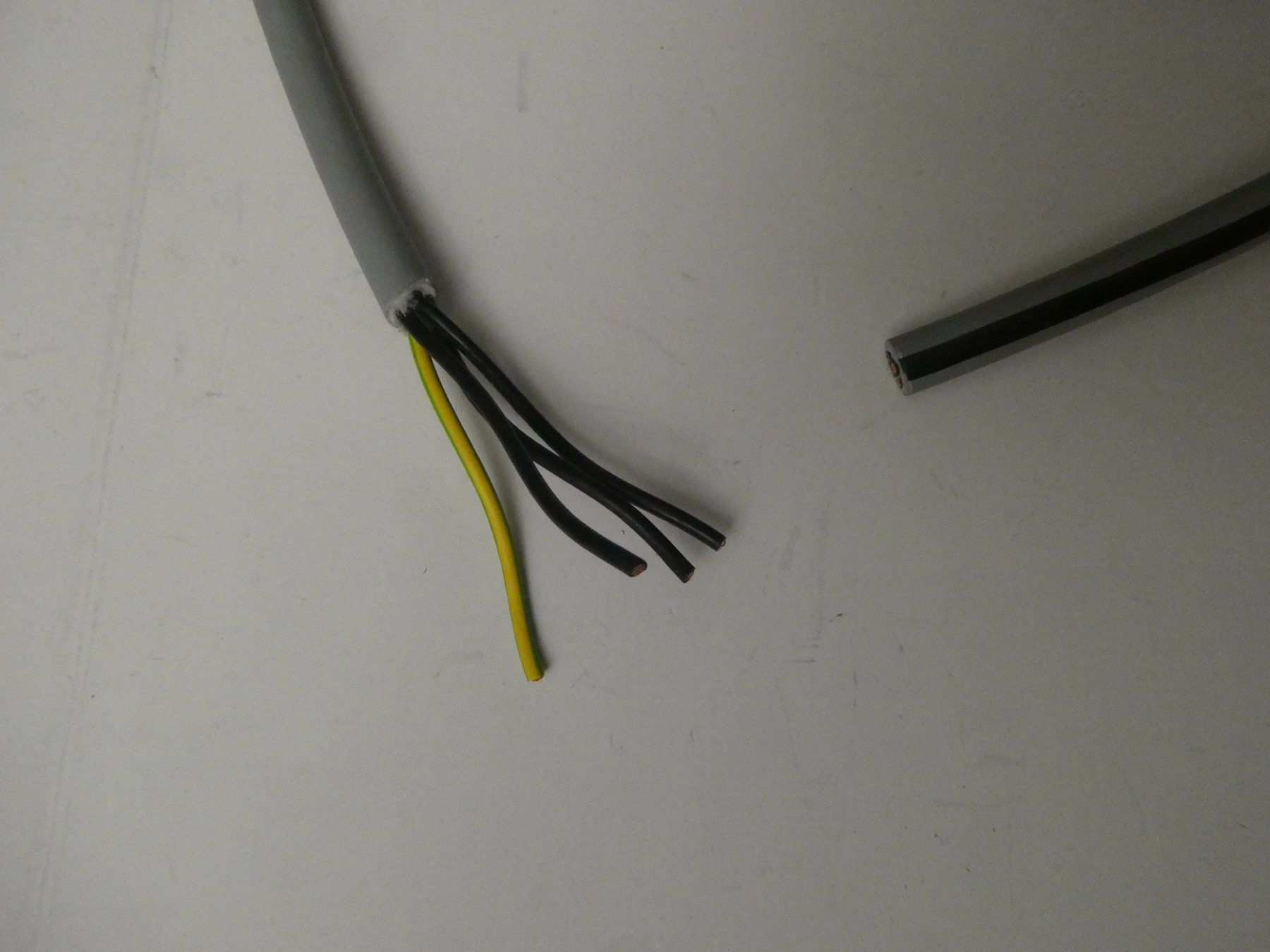 Componenti elettronici: Kabel 4x1.5mm² – Nuovo (secondo la descrizione) da Fulenbach venduto da Hach0 1