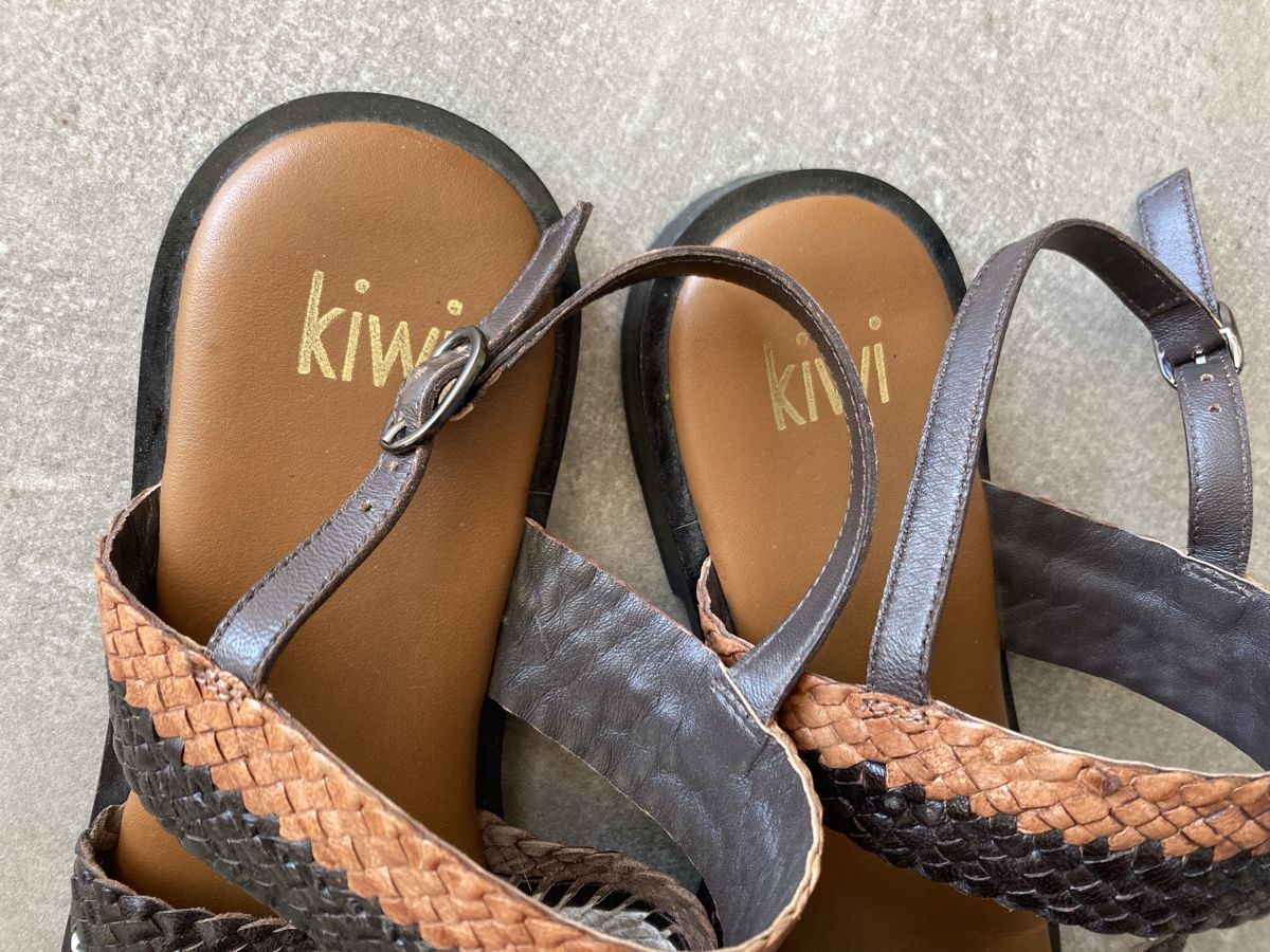 Scarpe da donna: Schöner KIWI LEDER - SANDALETTE – Usato da Nidfurn venduto da cejeisda 4