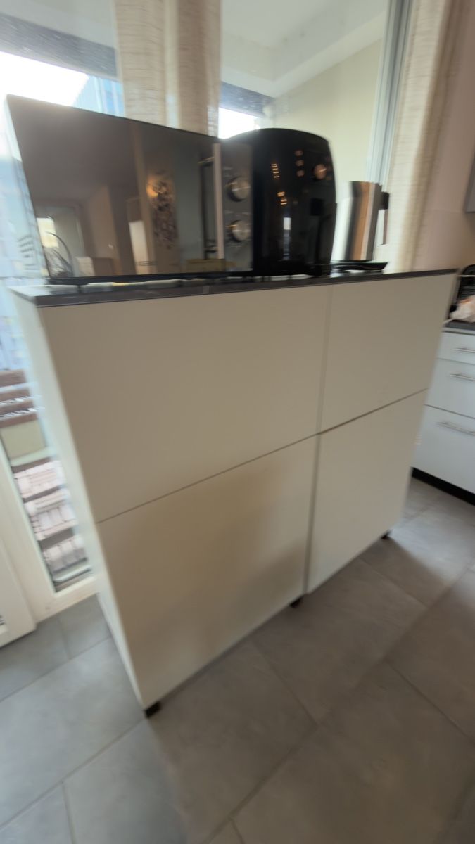 Kommoden: IKEA BESTÅ Sideboard – Gebraucht aus Zürich von jen_x9vt 1