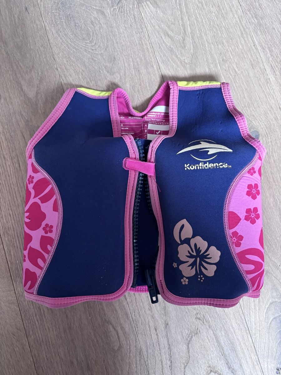 Schwimmwesten: Schwimmjacke bis 25kg – Gebraucht aus Wahlen b. Laufen von Slash077