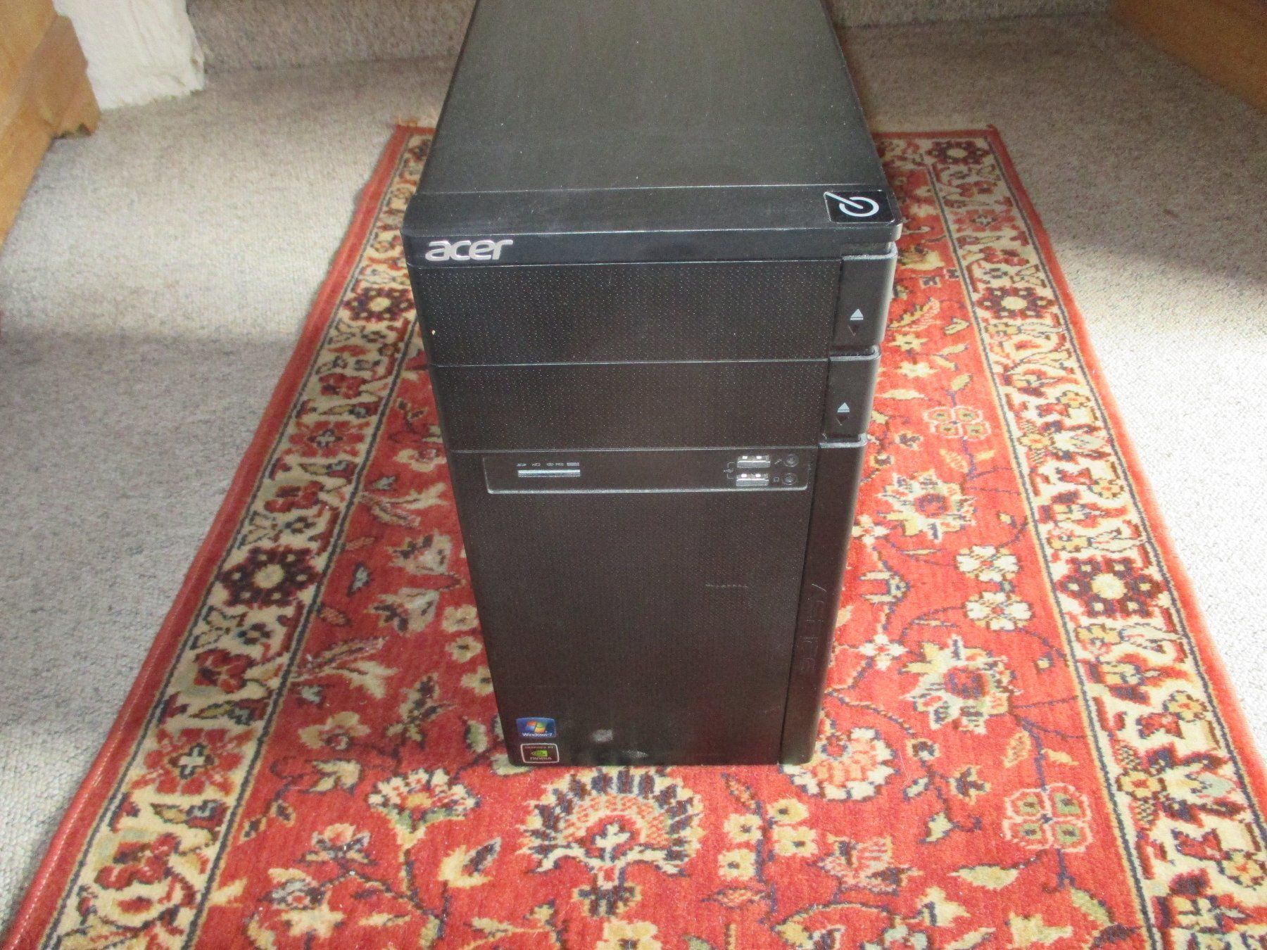 Acer PCs: Acer Aspire M1420   KEINE FESTPLATTE – Defekt aus Flims - Dorf von Stagediver