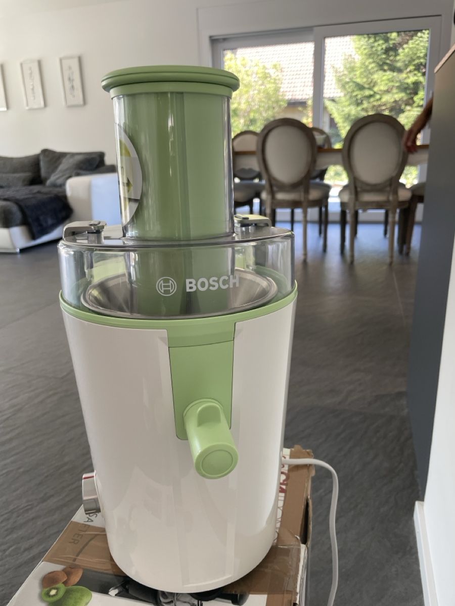 Bosch Elettrodomestici da cucina: BOSCH ENTSAFTER-NEUWERTIG – Usato da Gränichen venduto da Kona06 3
