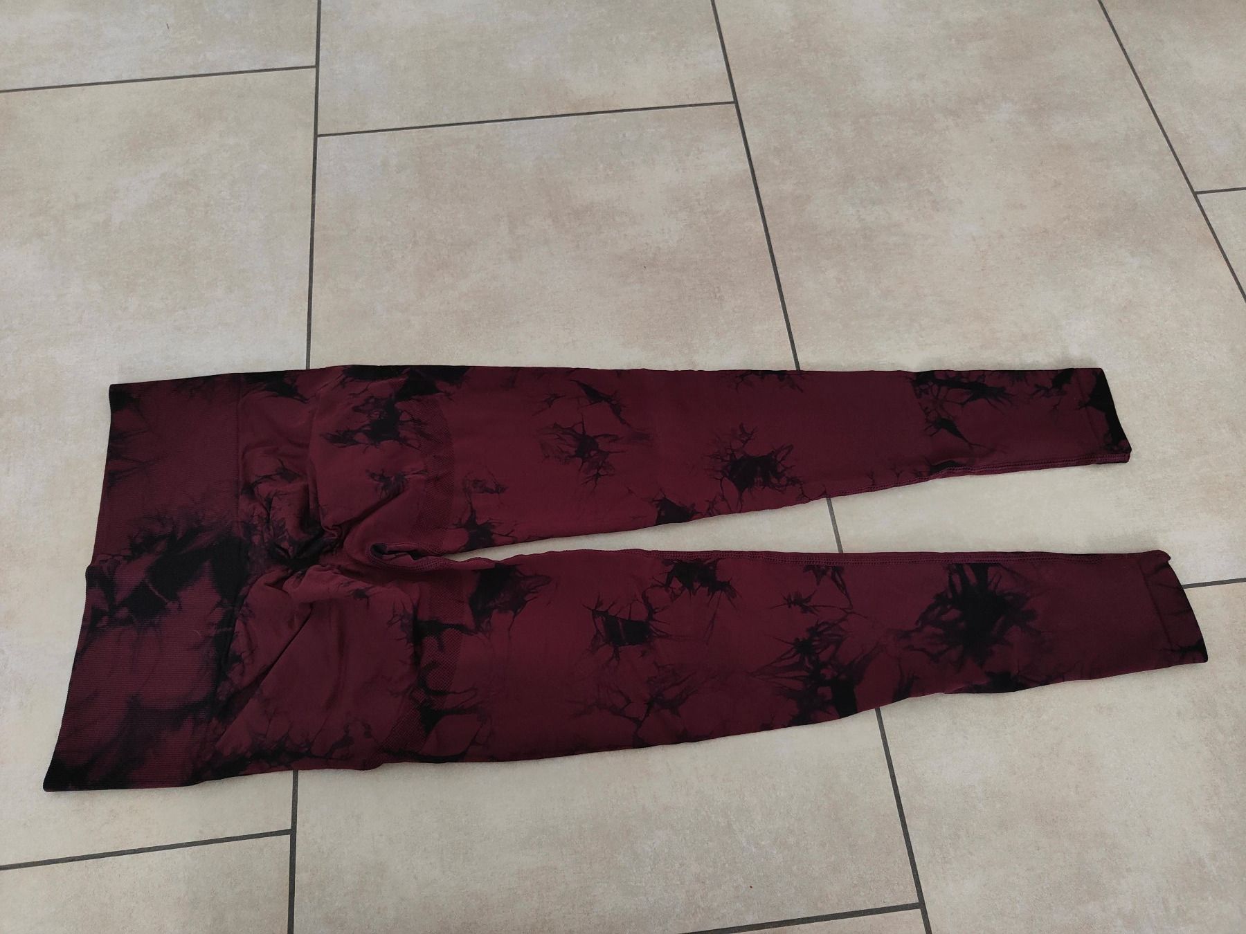 Leggings: Batik Leggings - Grösse M – Nuovo e nell'imballaggio originale da Rickenbach b. Wil venduto da Beautiful.Things 4