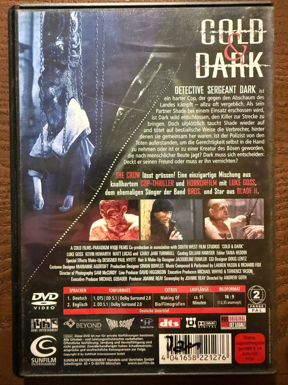 Tous les DVDs: Cold & Dark – D'occasion à Zürich par FilmFreunde 1