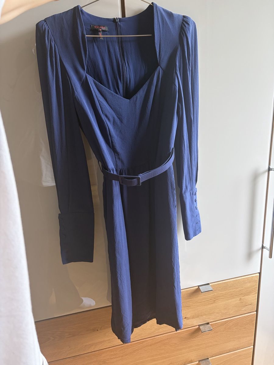 Escada Vestiti: Seidenkleid Escada blau – Usato da Basel venduto da ew1_rp7f 1