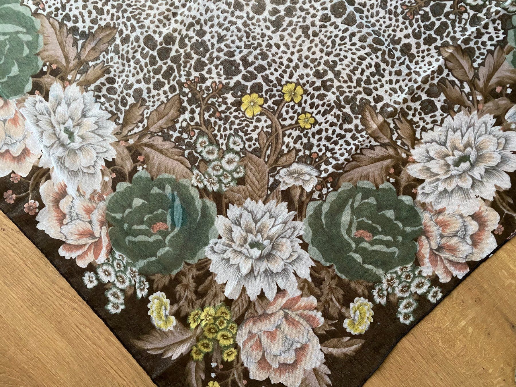 Foulards, Tücher & Schals: Foulard – Gebraucht aus Unterterzen von bac_287t 3